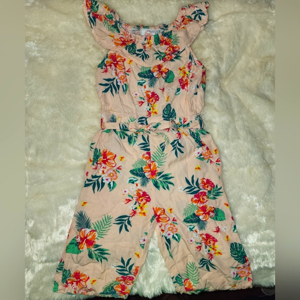 Girls 3T light pink/peach capri romper